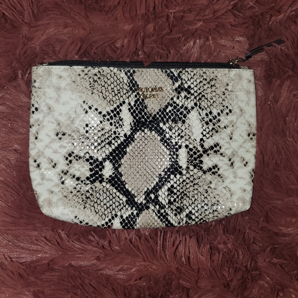 Nwot Cosmetic Bag